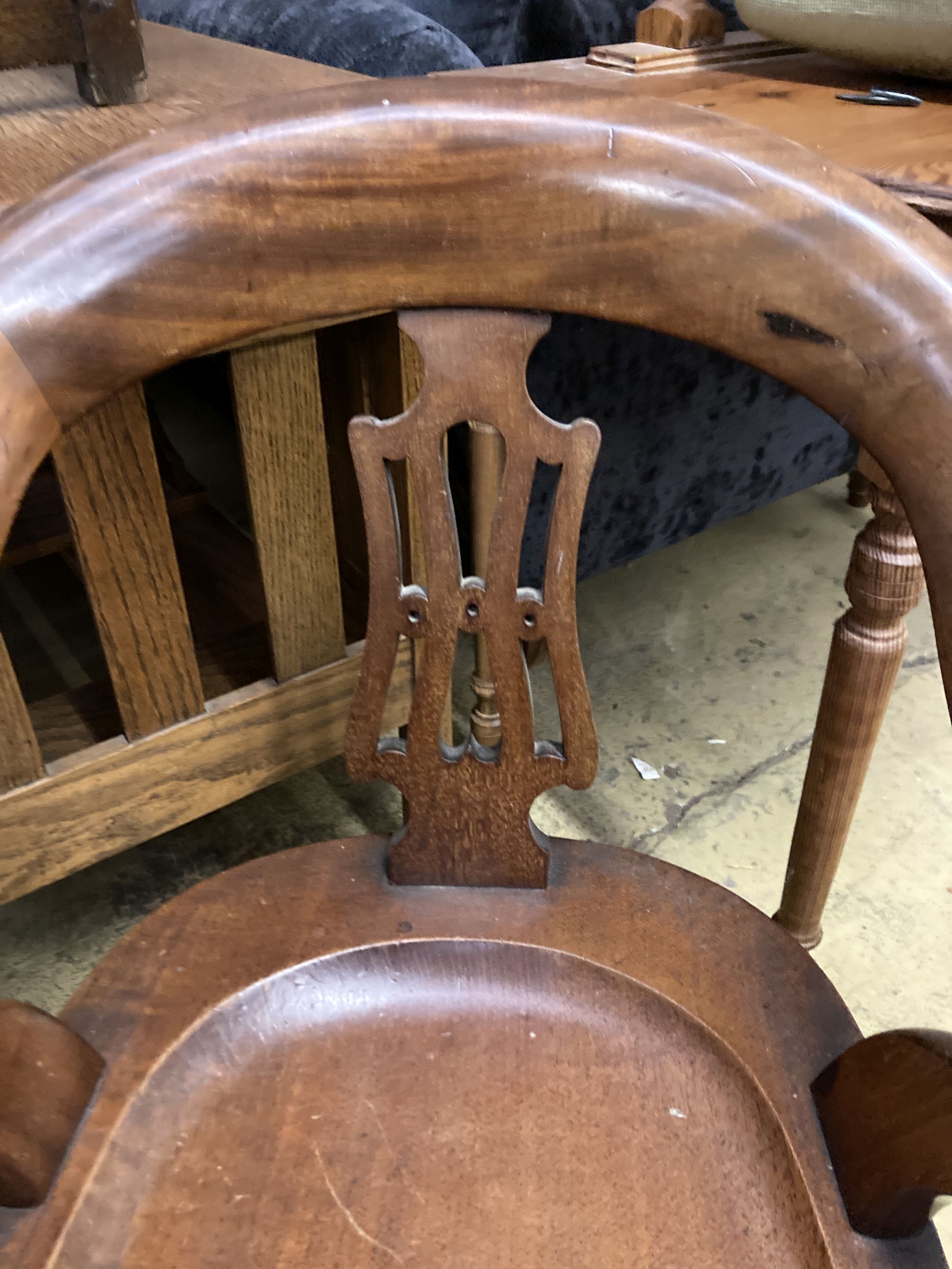 A Victorian mahogany swivel desk chair, width 60cm, depth 52cm, height 84cm